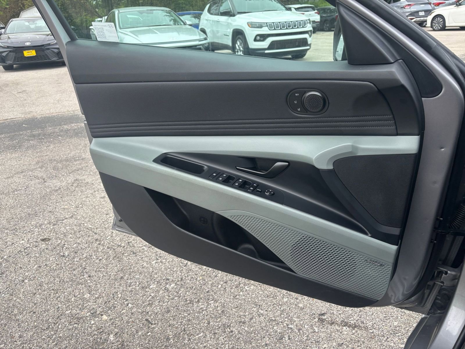 Thumbnail: 2025 Hyundai Elantra - 18