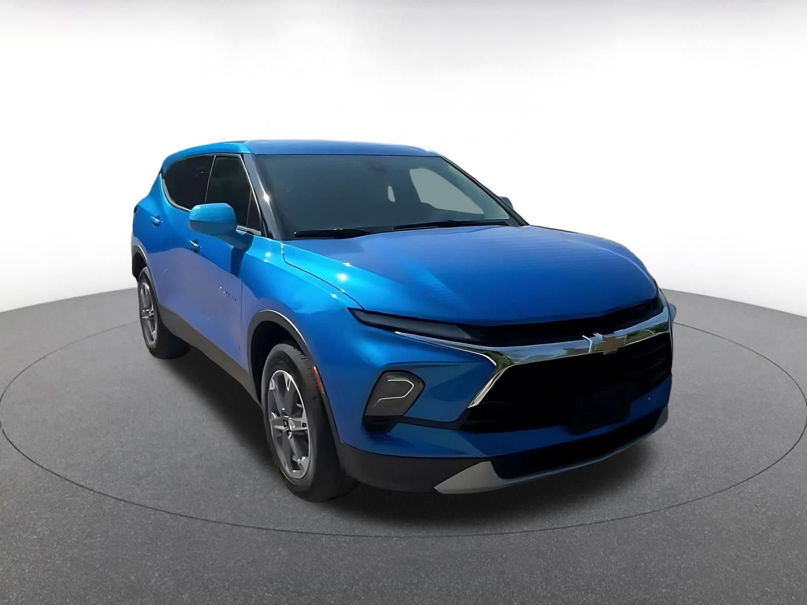 Thumbnail: 2026 Chevrolet Blazer - 3