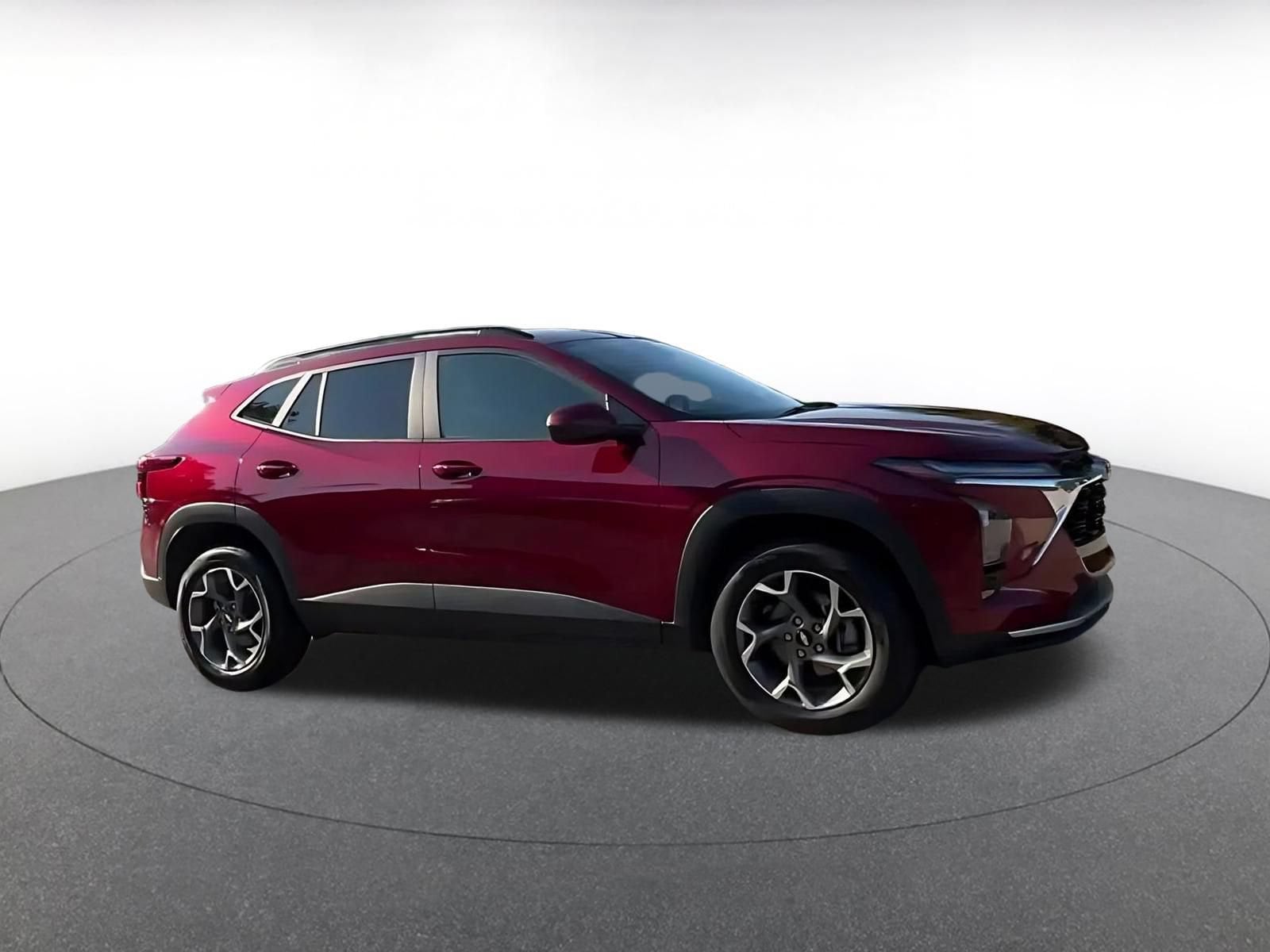 Thumbnail: 2025 Chevrolet Trax - 2