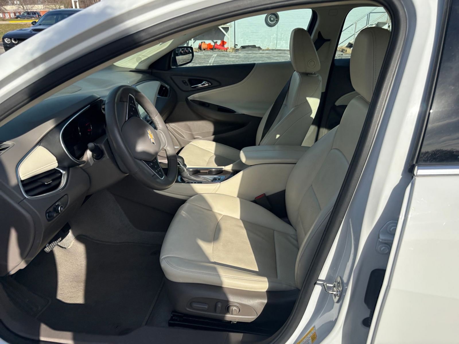 Thumbnail: 2024 Chevrolet Malibu - 24