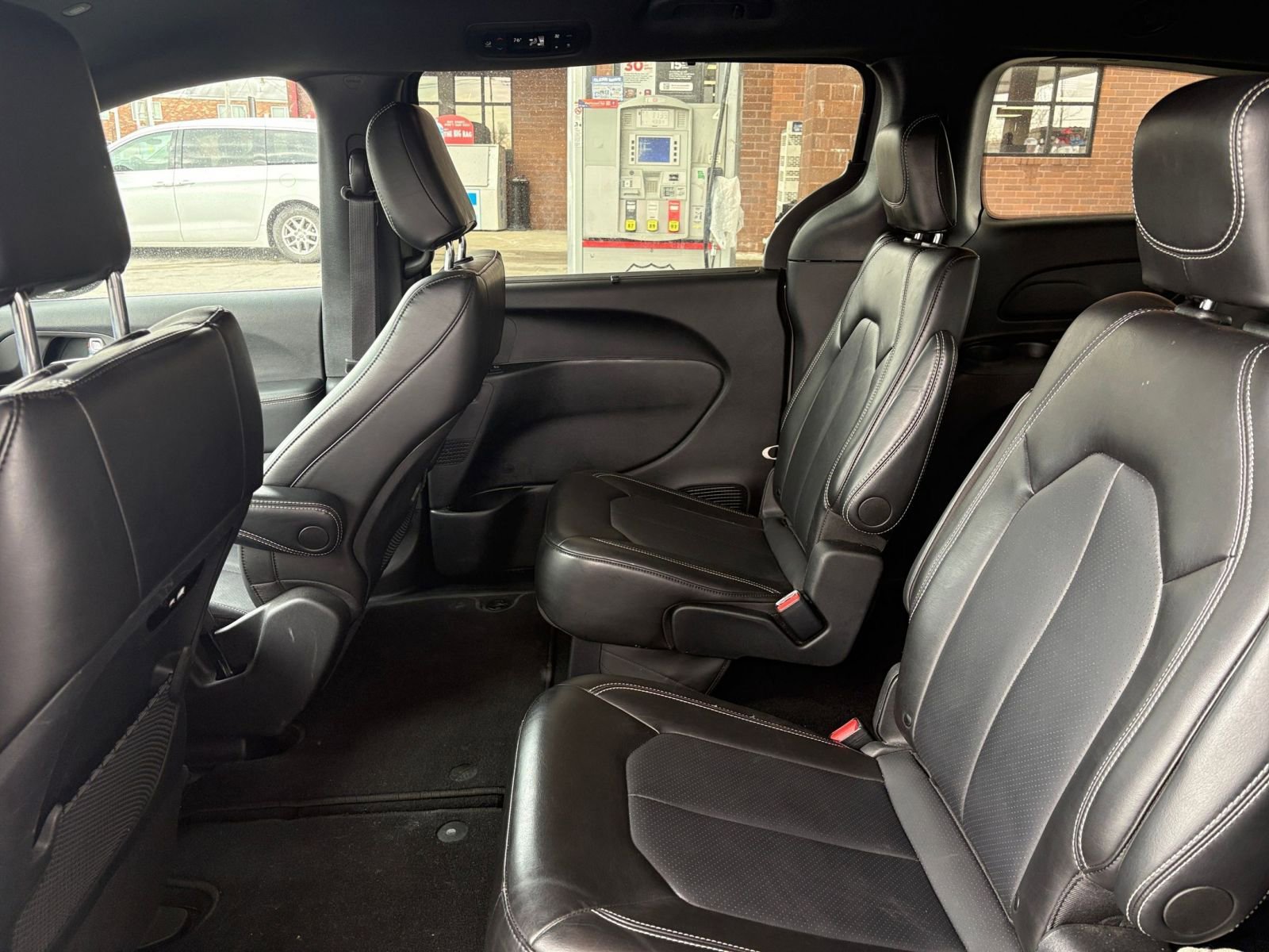 Thumbnail: 2025 Chrysler Pacifica - 23