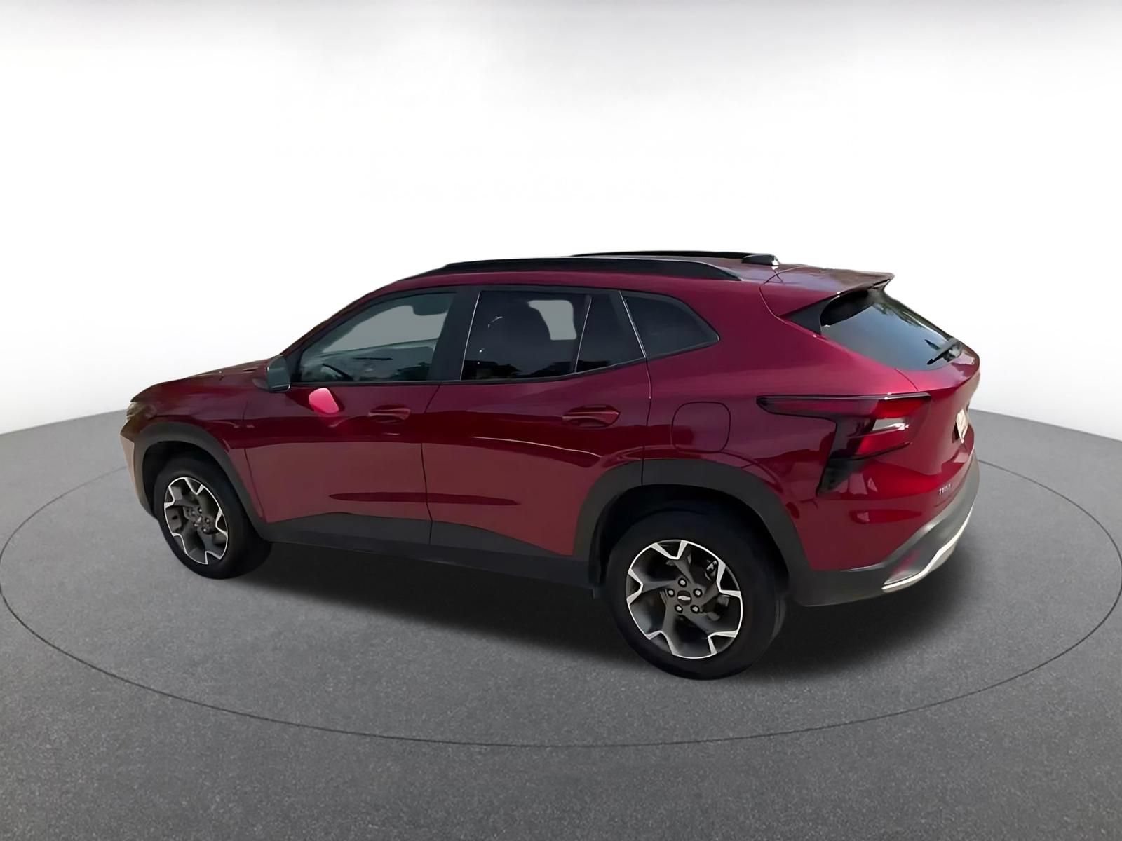 Thumbnail: 2025 Chevrolet Trax - 9