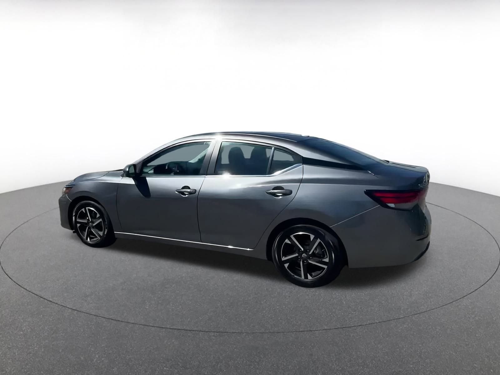 Thumbnail: 2024 Nissan Sentra - 10