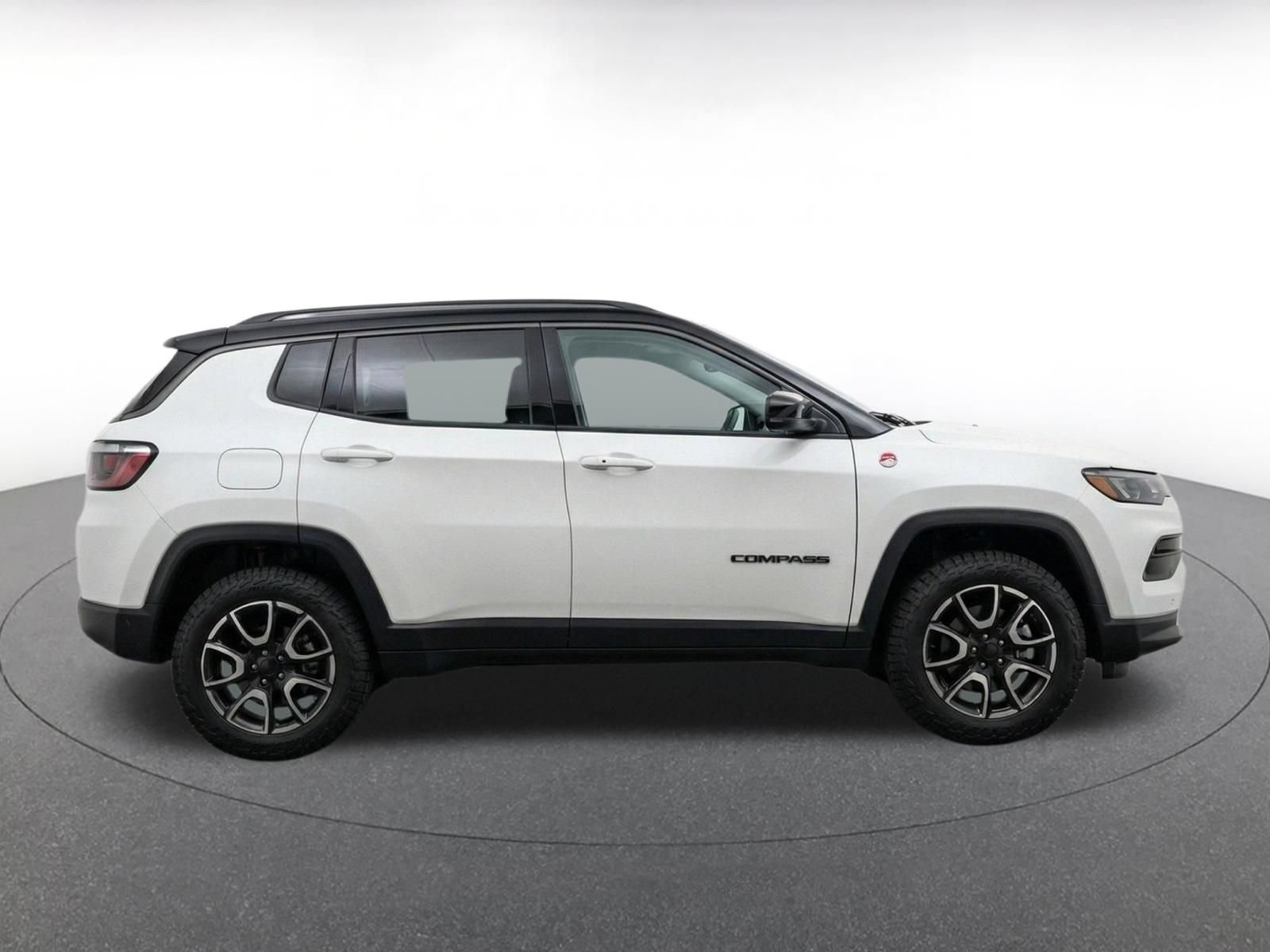 Thumbnail: 2025 Jeep Compass - 14
