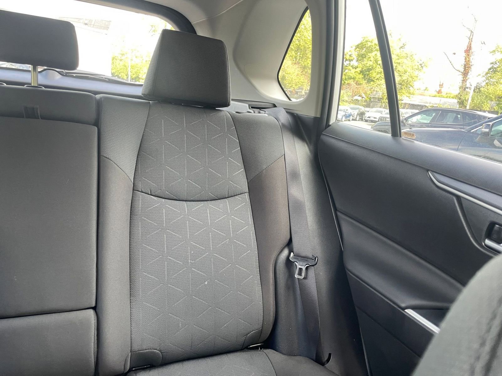 Thumbnail: 2025 Toyota RAV4 - 35