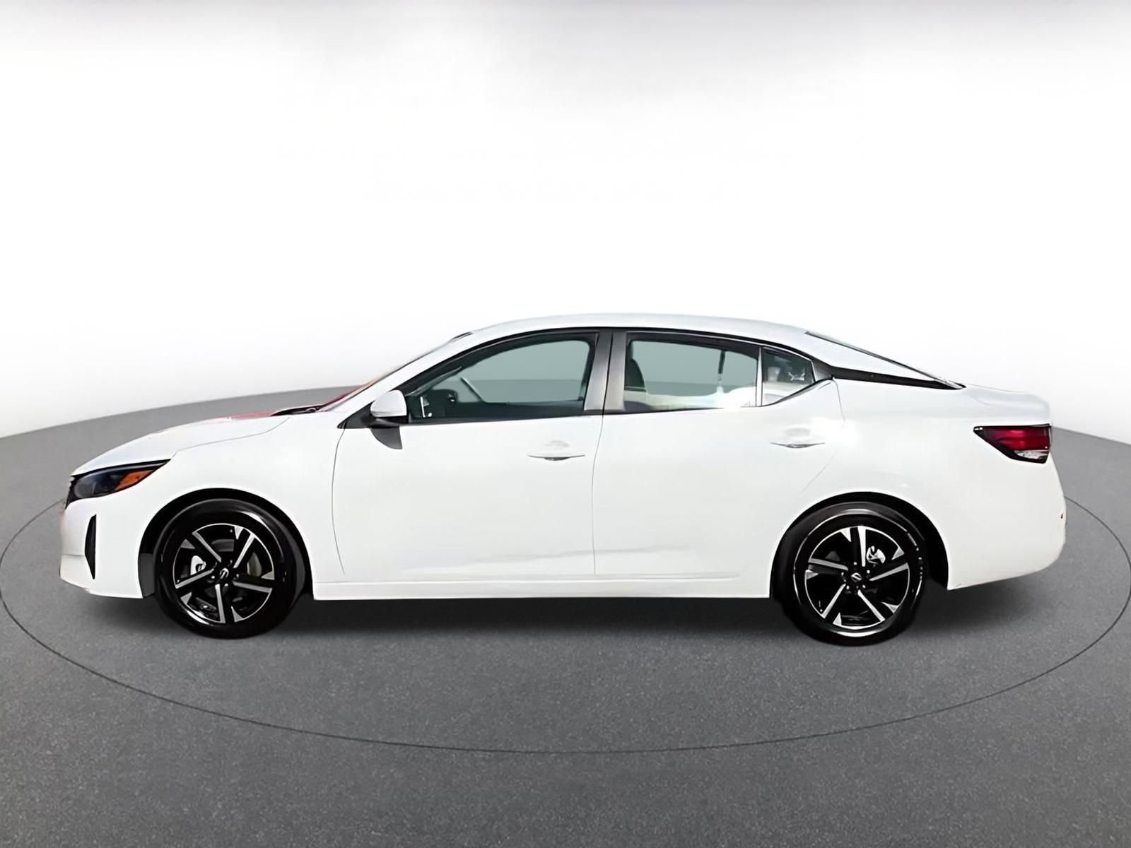 Thumbnail: 2024 Nissan Sentra - 4