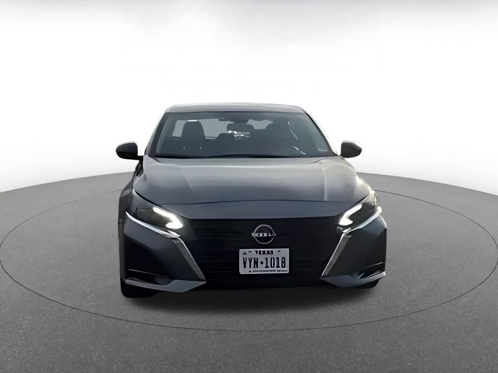 Thumbnail: 2025 Nissan Altima - 16