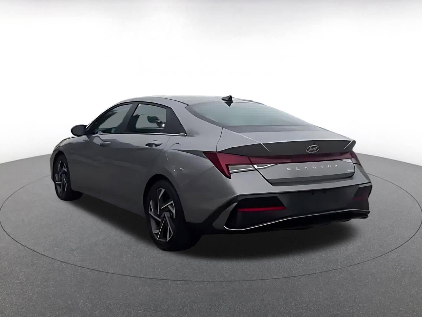 Thumbnail: 2025 Hyundai Elantra - 12