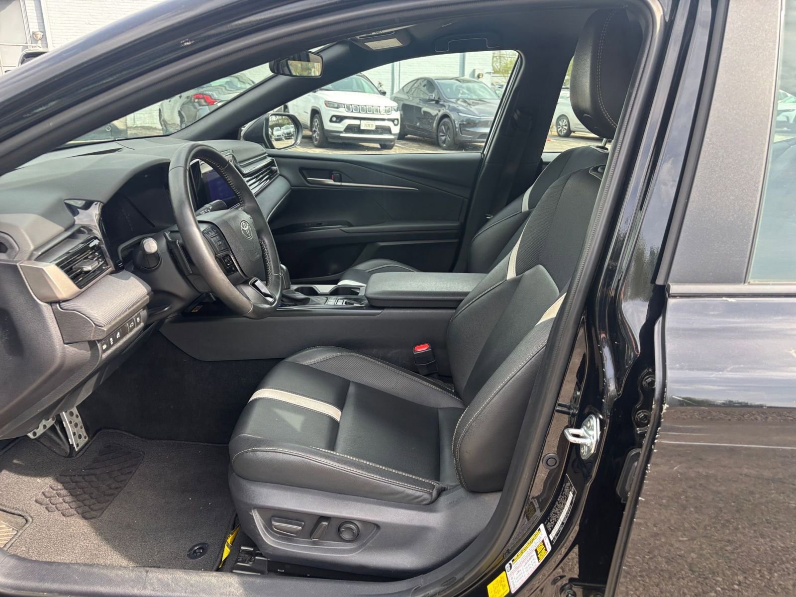 Thumbnail: 2025 Toyota Camry - 24