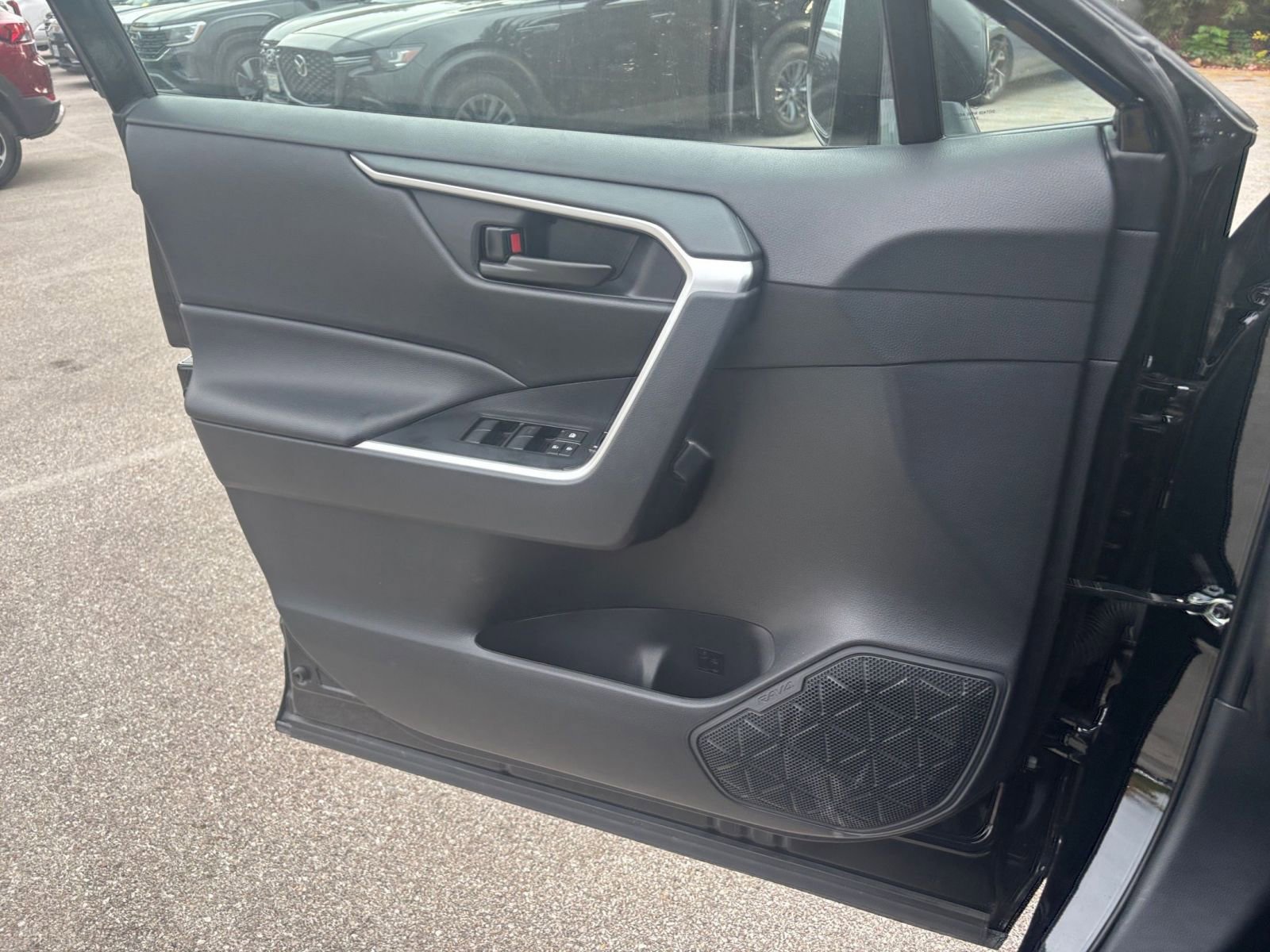 Thumbnail: 2025 Toyota RAV4 - 20