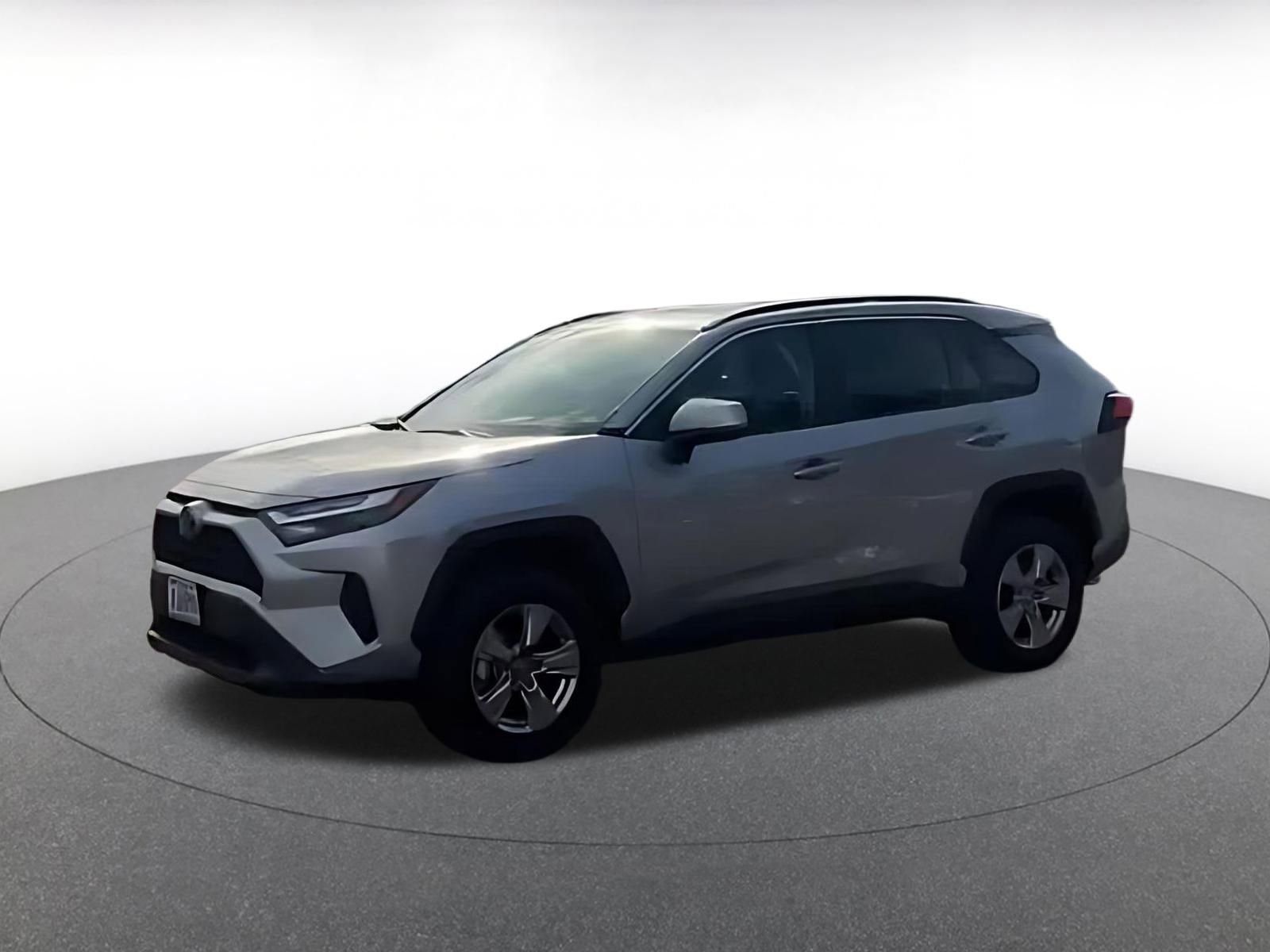 Thumbnail: 2025 Toyota RAV4 - 8
