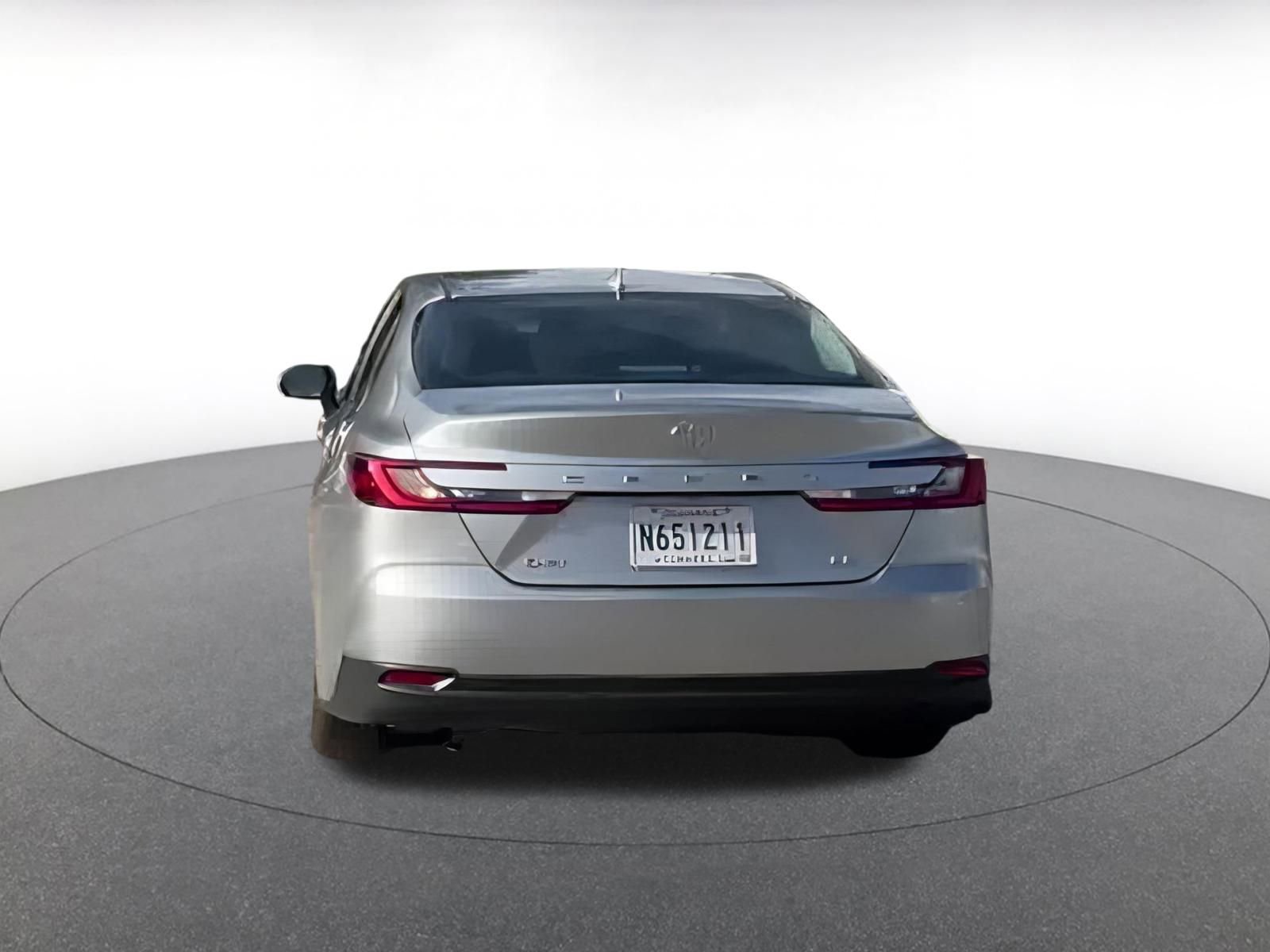 Thumbnail: 2025 Toyota Camry - 4