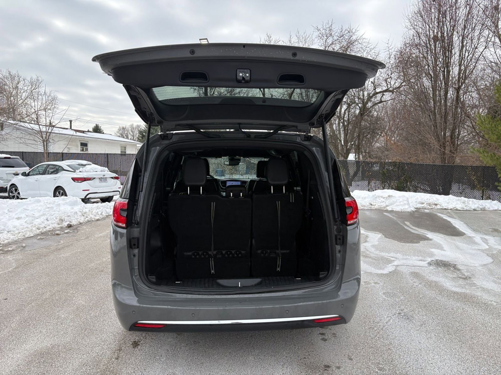 Thumbnail: 2025 Chrysler Pacifica - 29