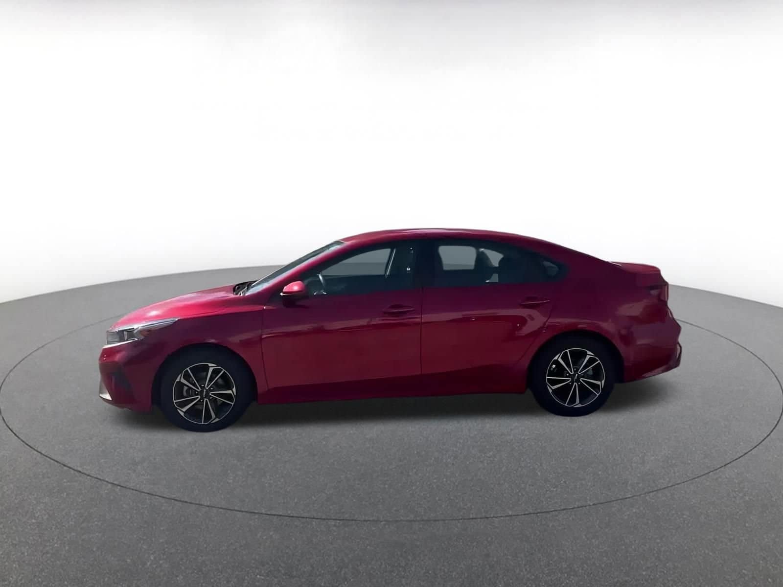 Thumbnail: 2023 Kia Forte - 3