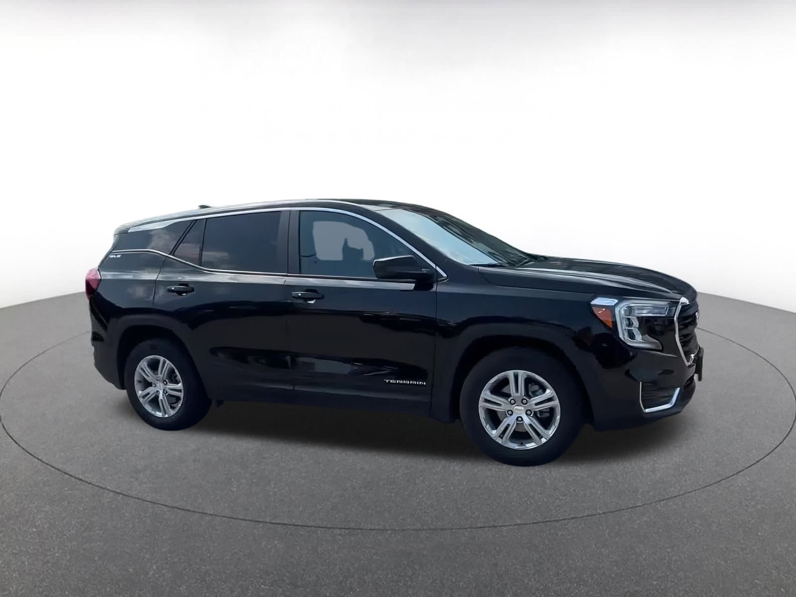 Thumbnail: 2024 GMC Terrain - 2