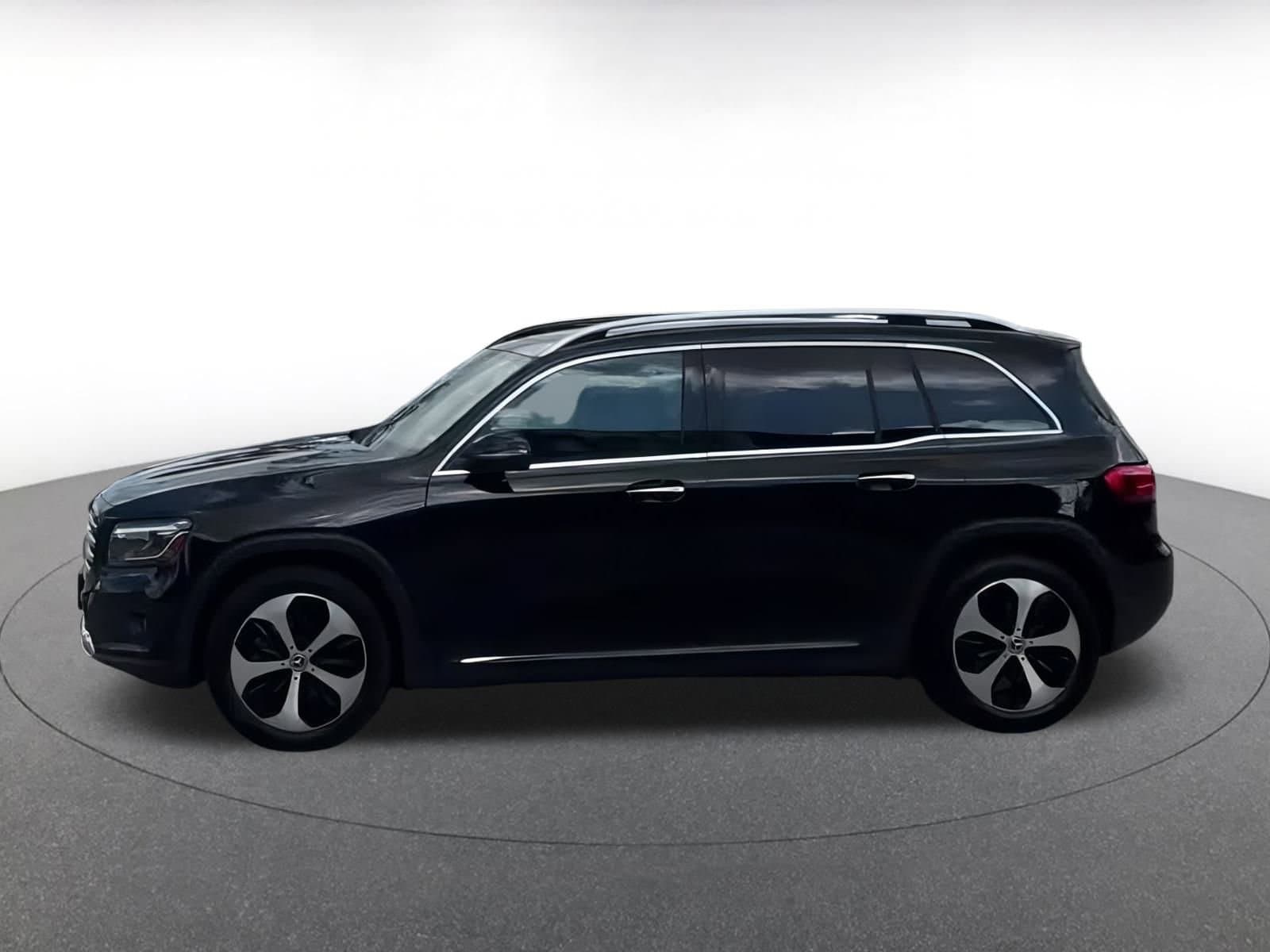 Thumbnail: 2024 Mercedes-Benz GLB - 9