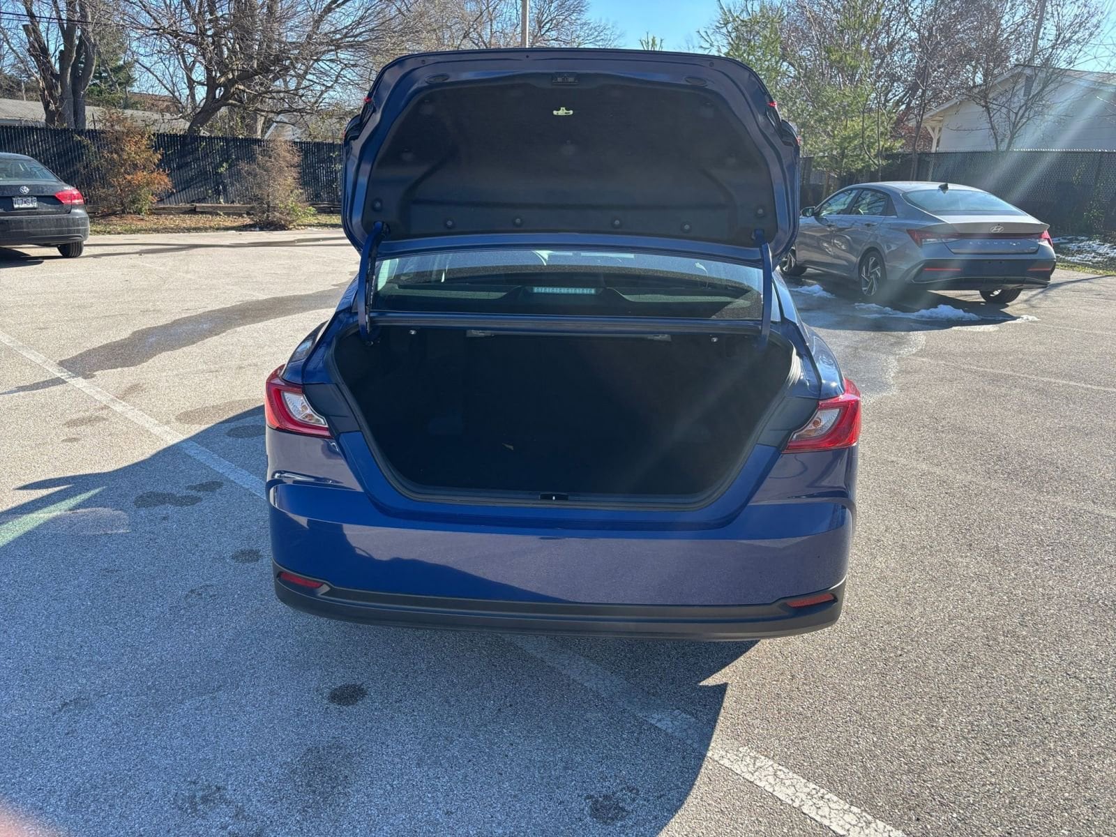 Thumbnail: 2025 Toyota Camry - 29