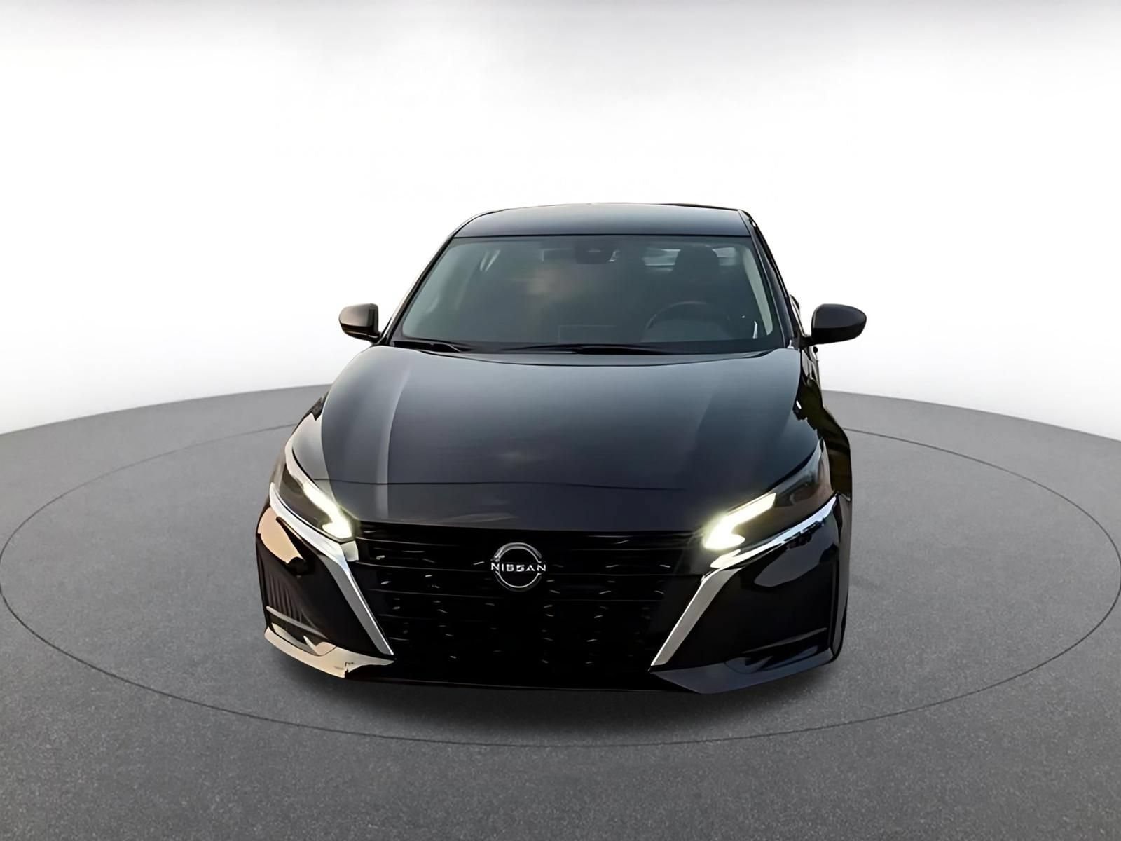 Thumbnail: 2025 Nissan Altima - 4
