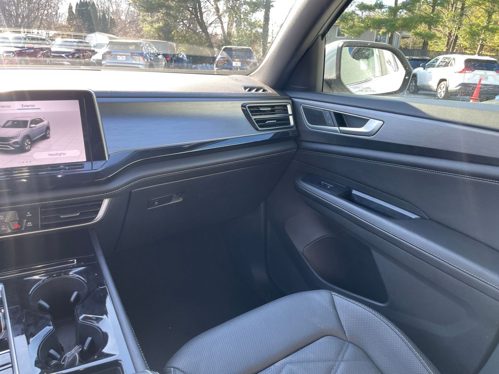 Thumbnail: 2025 Volkswagen Atlas - 33