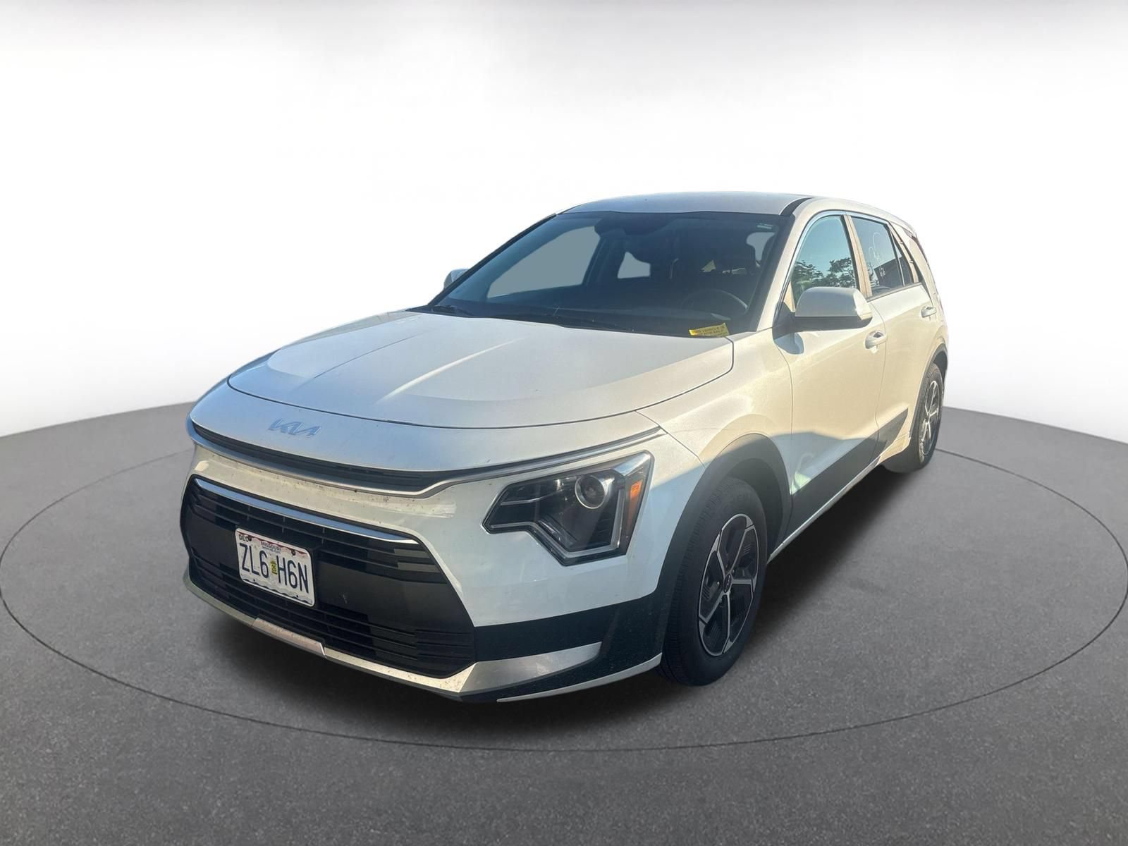 Thumbnail: 2026 Kia Niro - 3