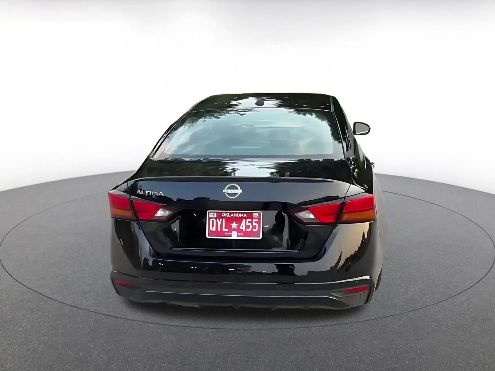 Thumbnail: 2025 Nissan Altima - 12