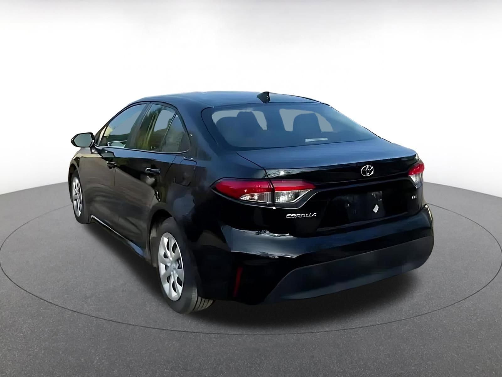 Thumbnail: 2025 Toyota Corolla - 12