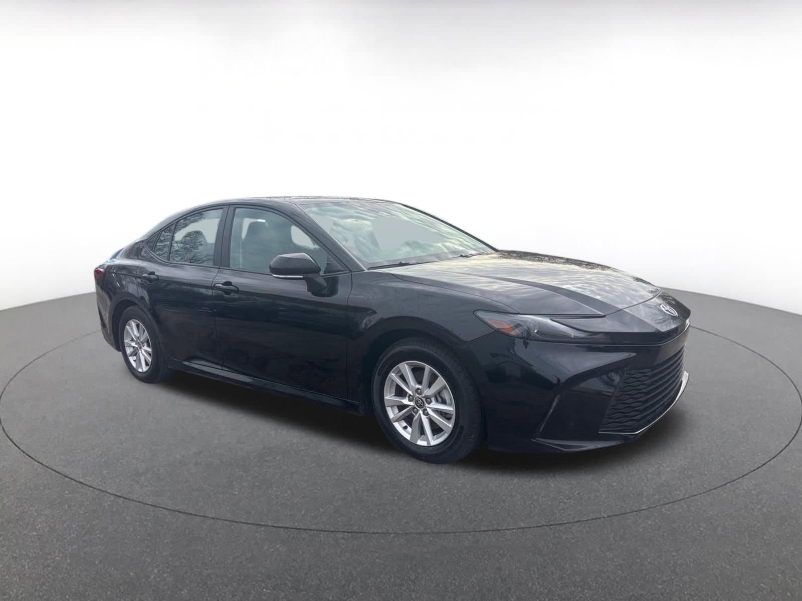 Thumbnail: 2025 Toyota Camry - 1