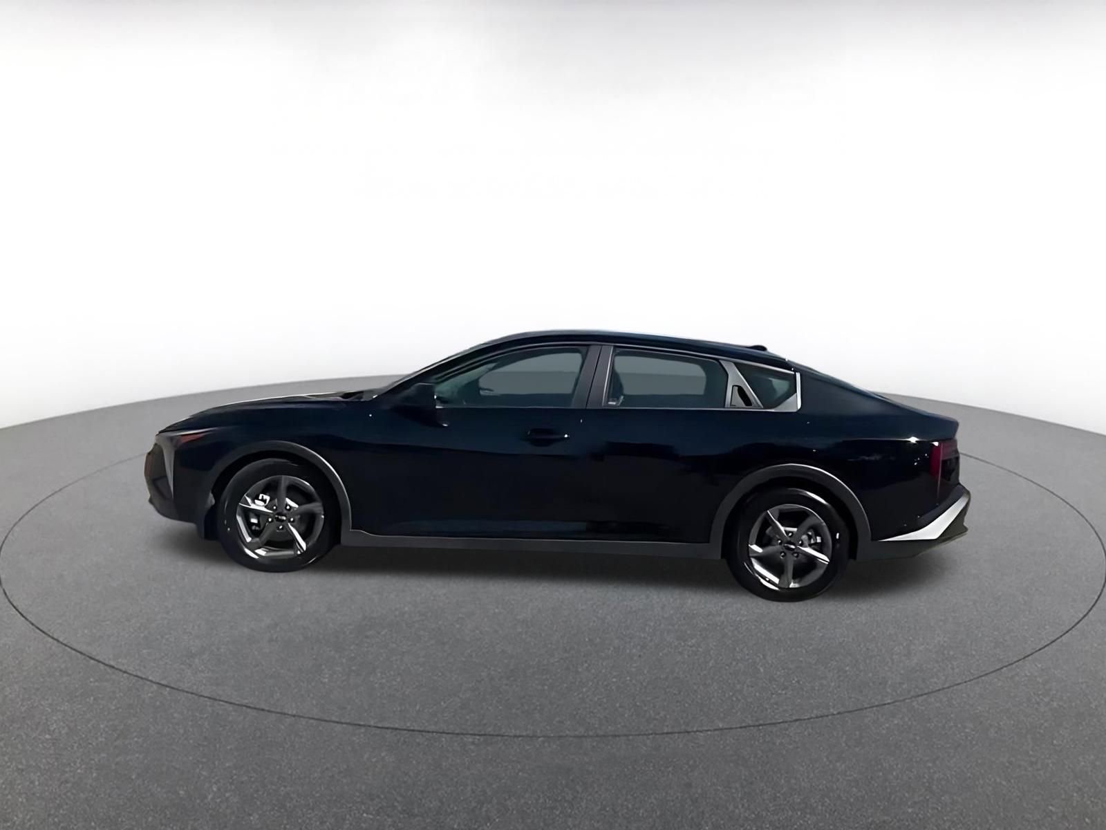 Thumbnail: 2025 Kia K4 - 3