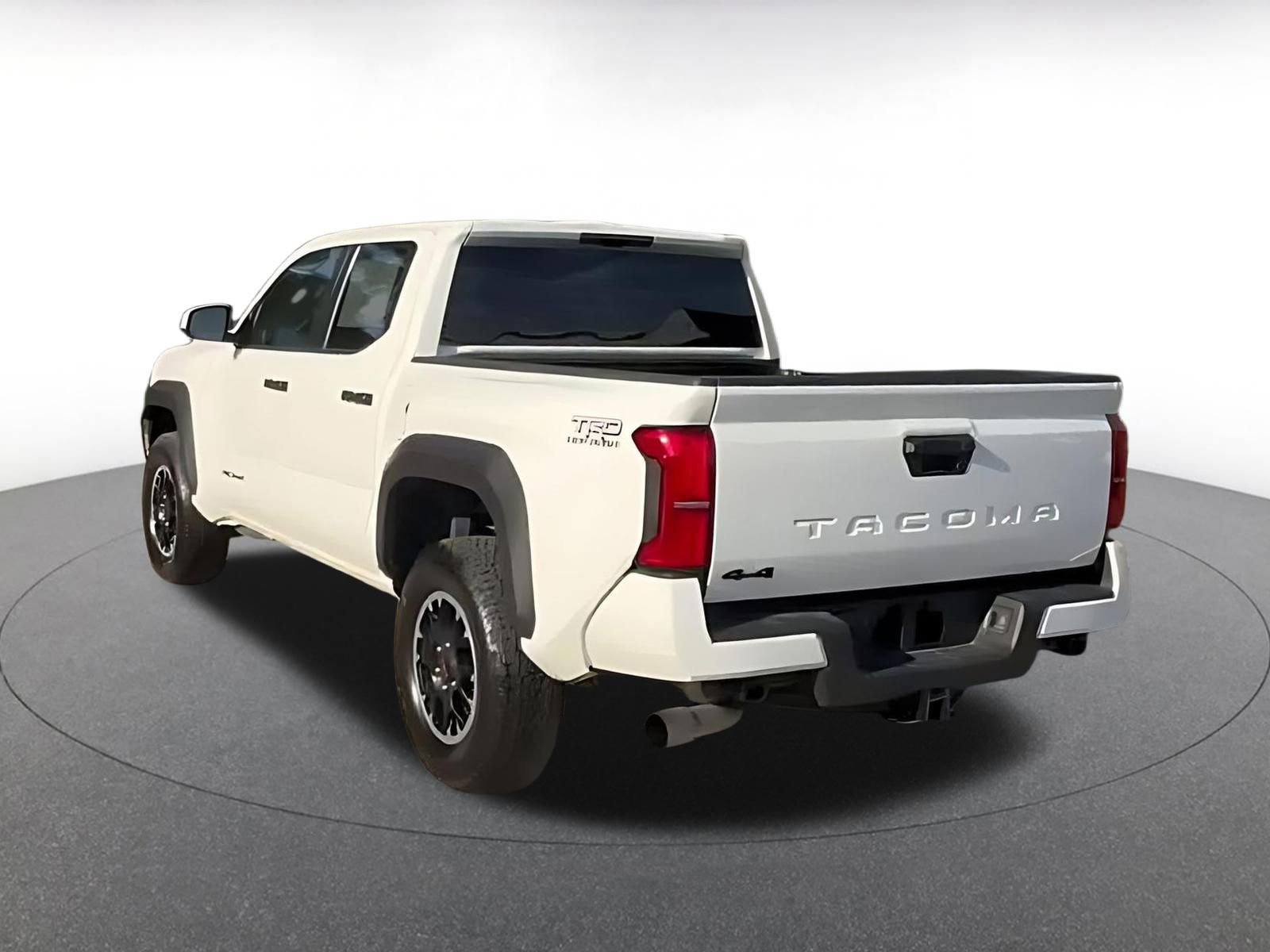 Thumbnail: 2025 Toyota Tacoma - 10