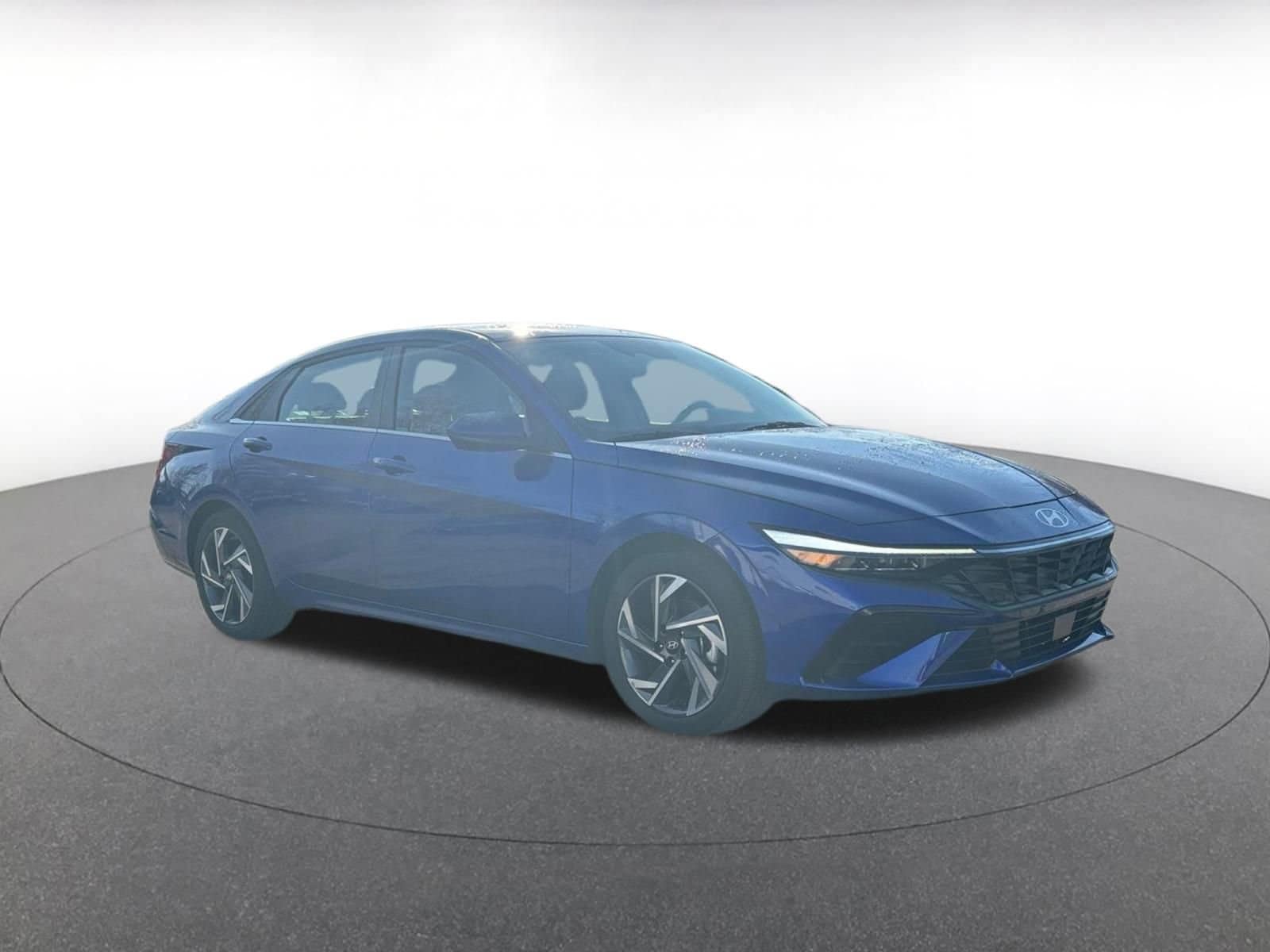 Thumbnail: 2025 Hyundai Elantra - 1