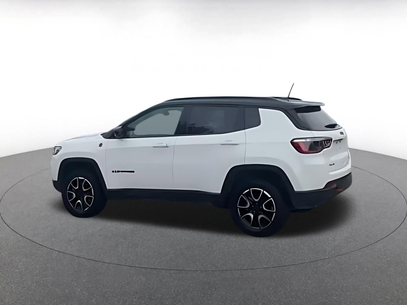 Thumbnail: 2025 Jeep Compass - 15