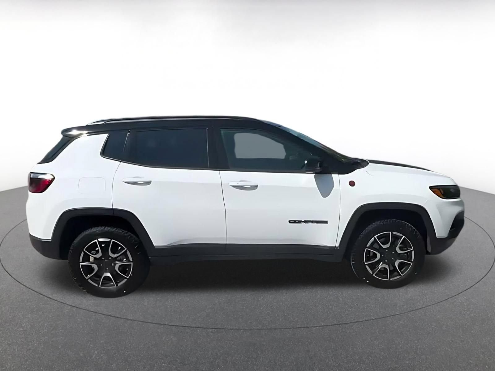 Thumbnail: 2025 Jeep Compass - 13