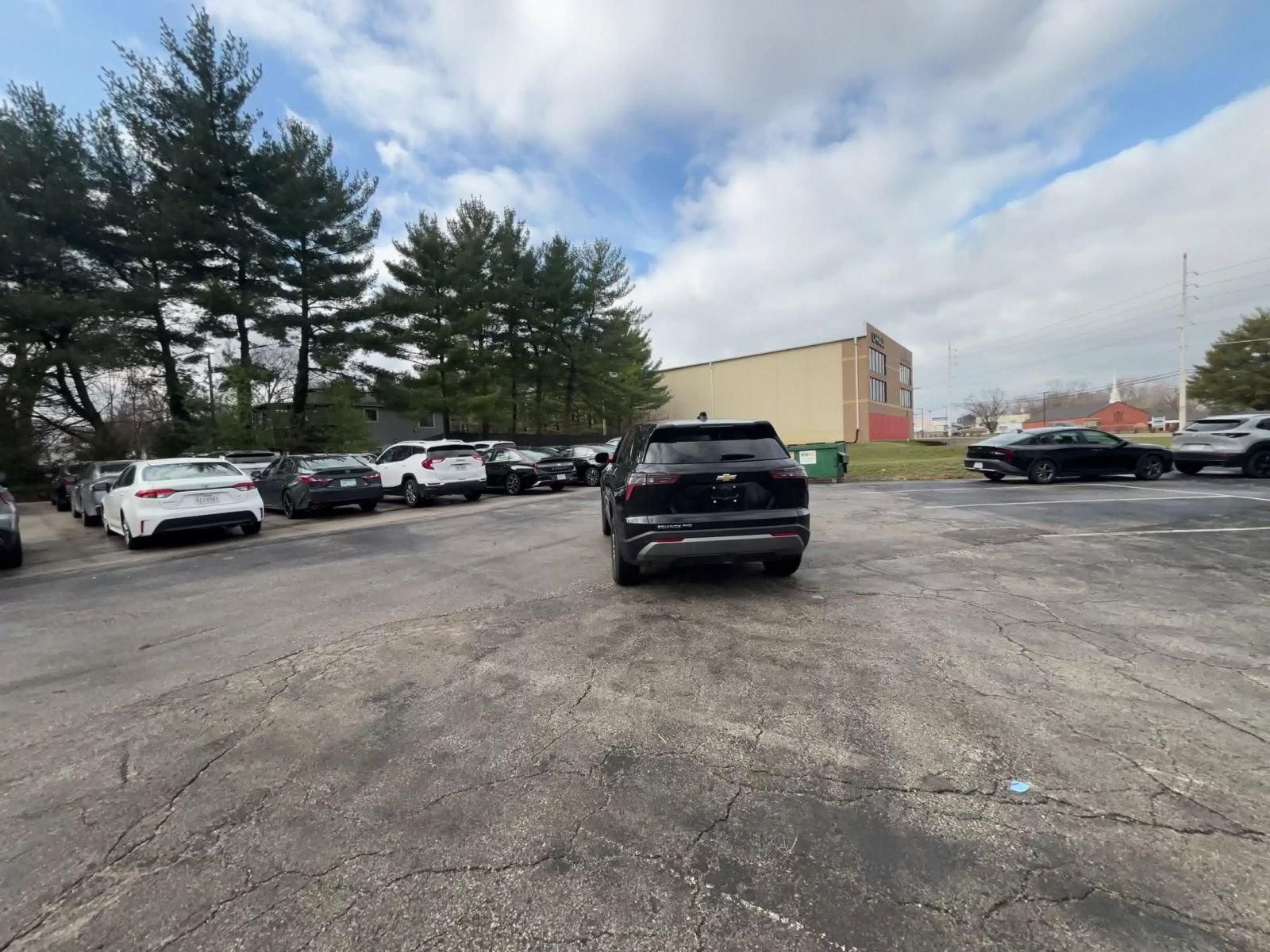 Thumbnail: 2025 Chevrolet Equinox - 16