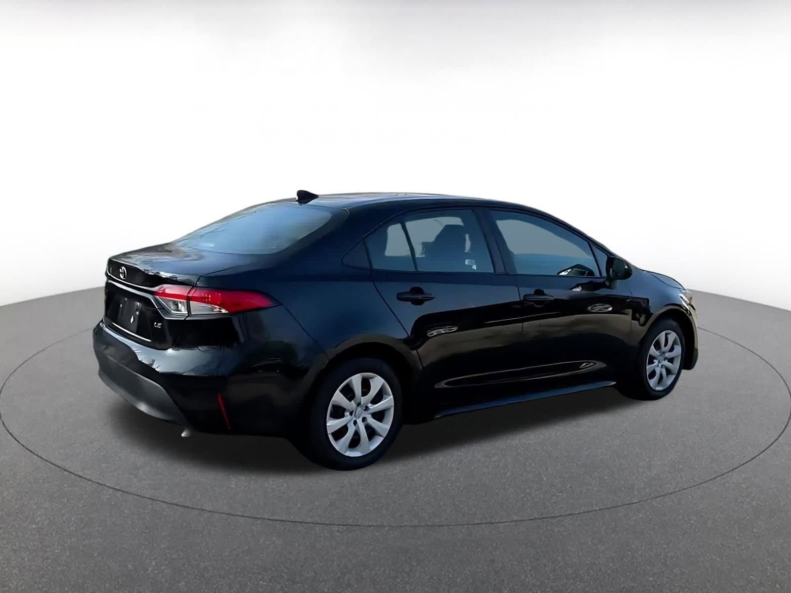 Thumbnail: 2025 Toyota Corolla - 15