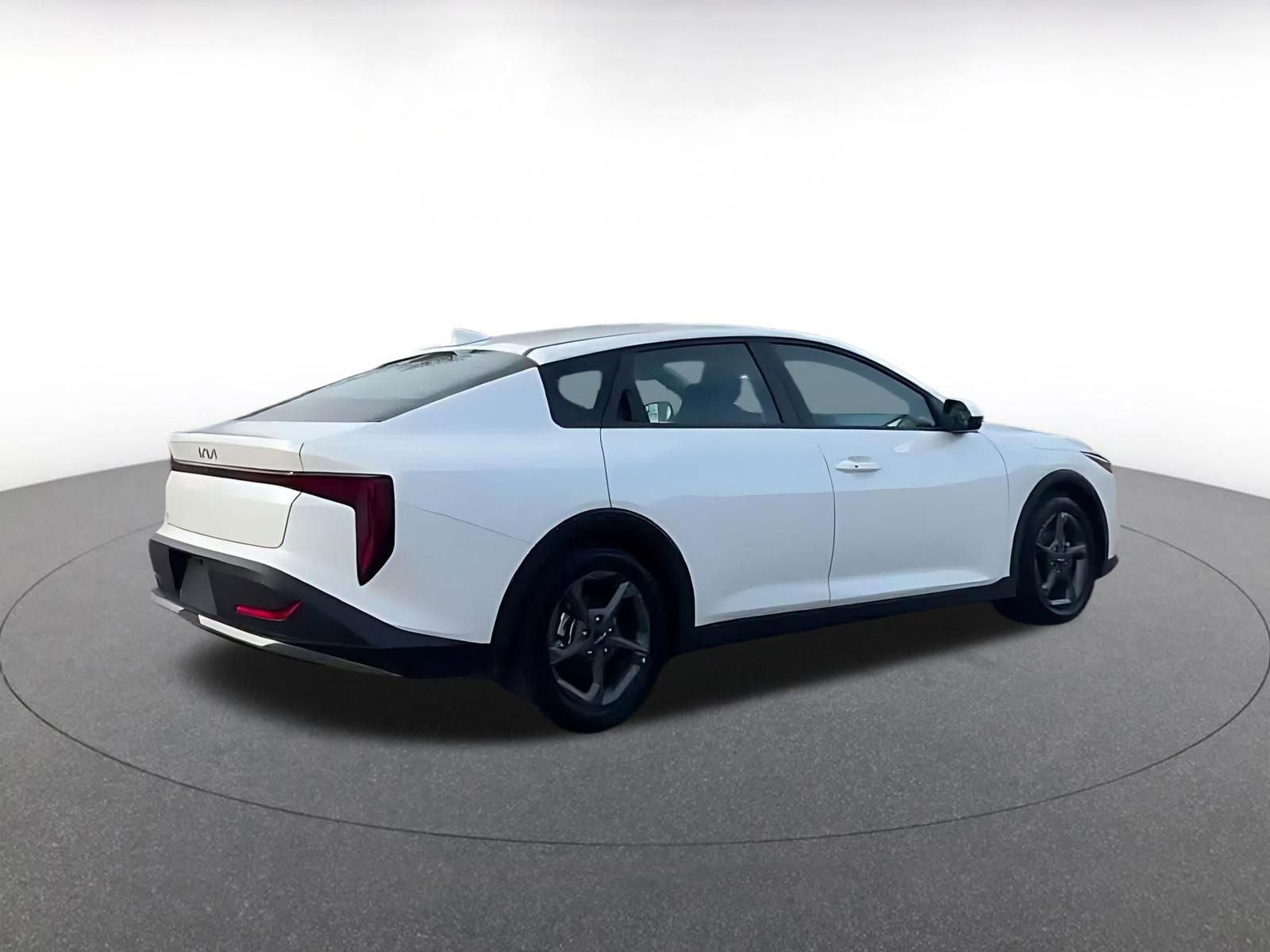 Thumbnail: 2025 Kia K4 - 10