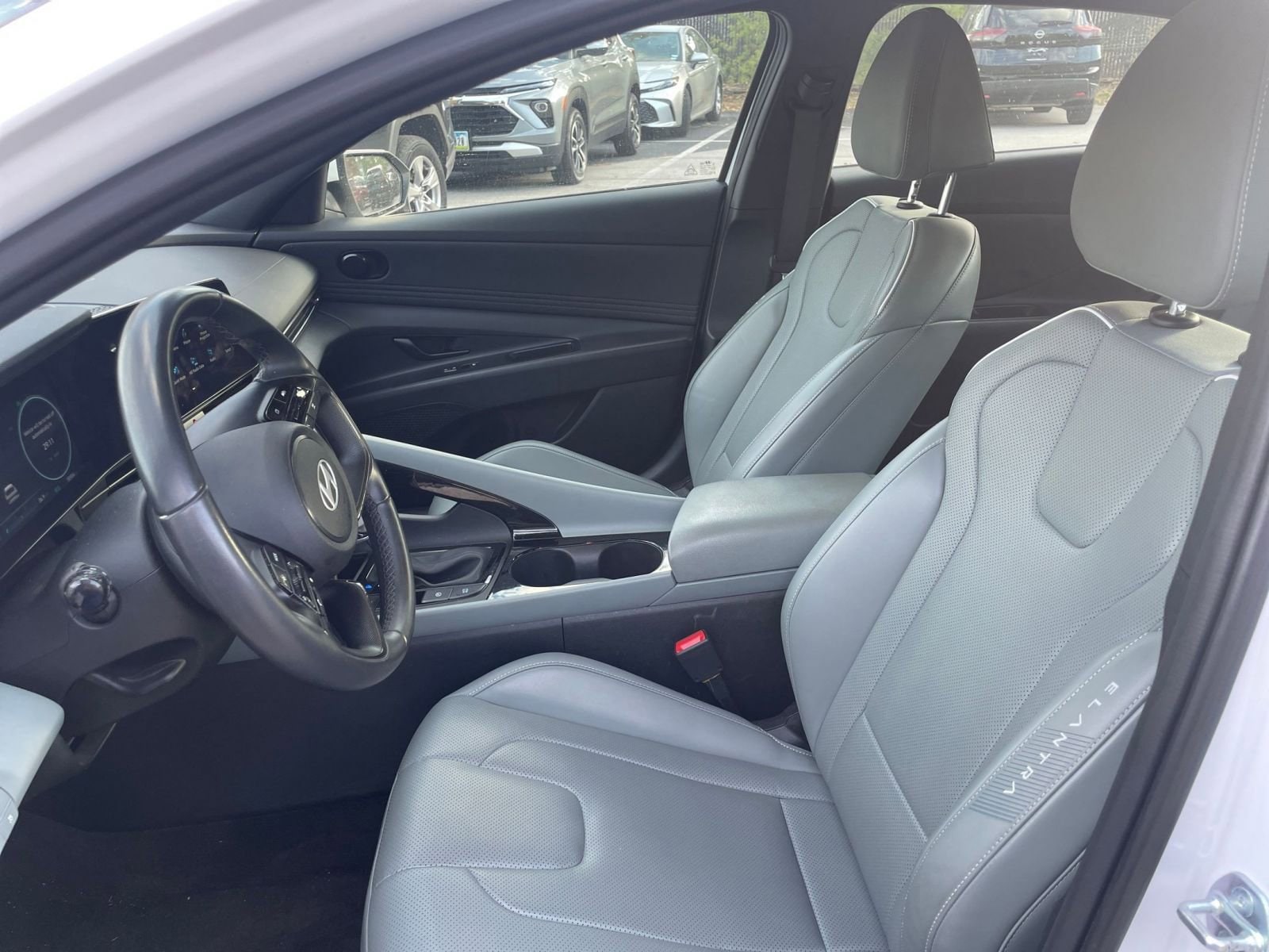 Thumbnail: 2025 Hyundai Elantra - 24