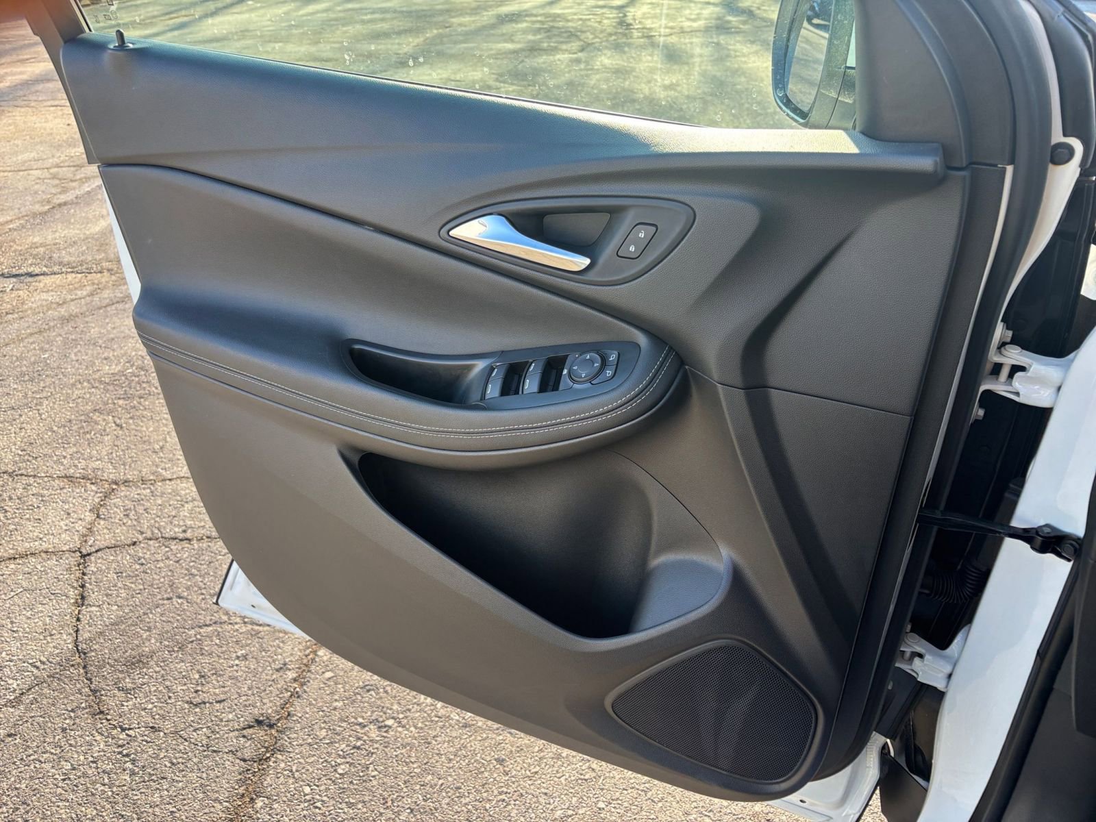 Thumbnail: 2025 Buick Encore GX - 18