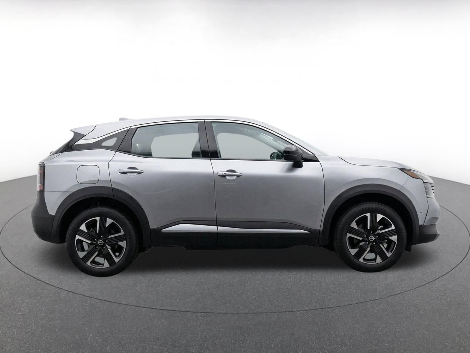 Thumbnail: 2026 Nissan Kicks - 10