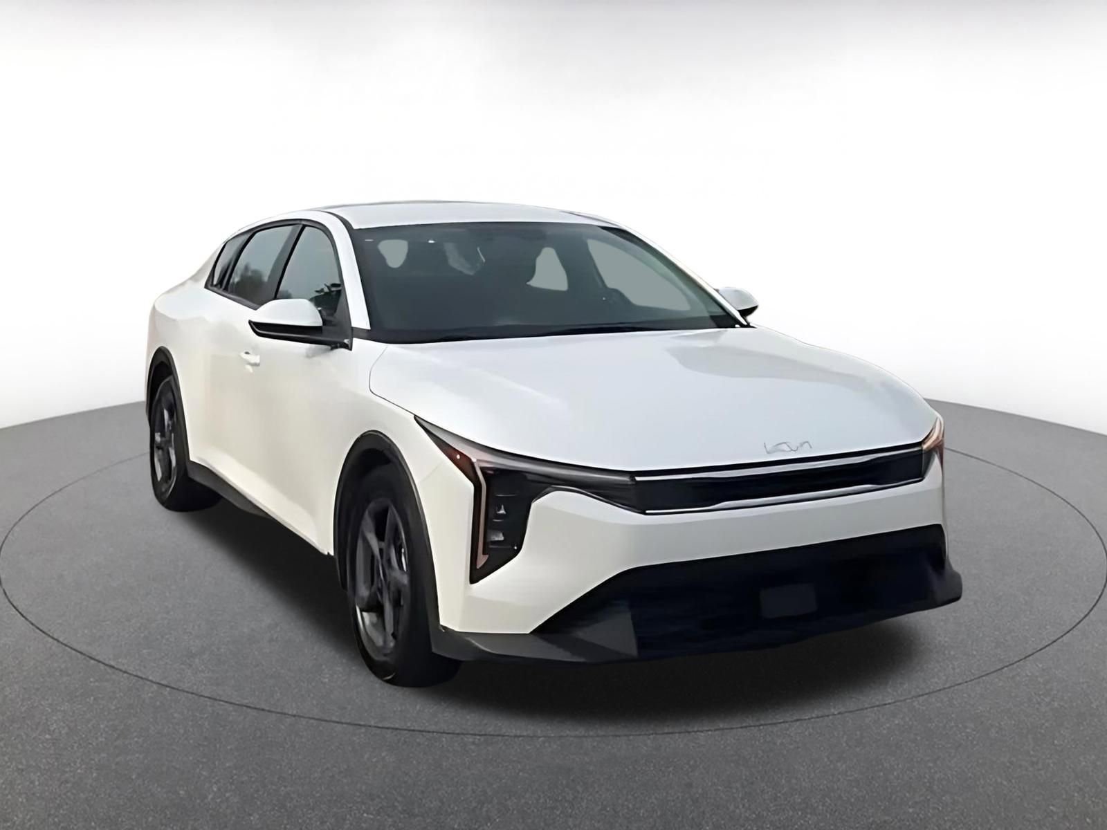 Thumbnail: 2025 Kia K4 - 3