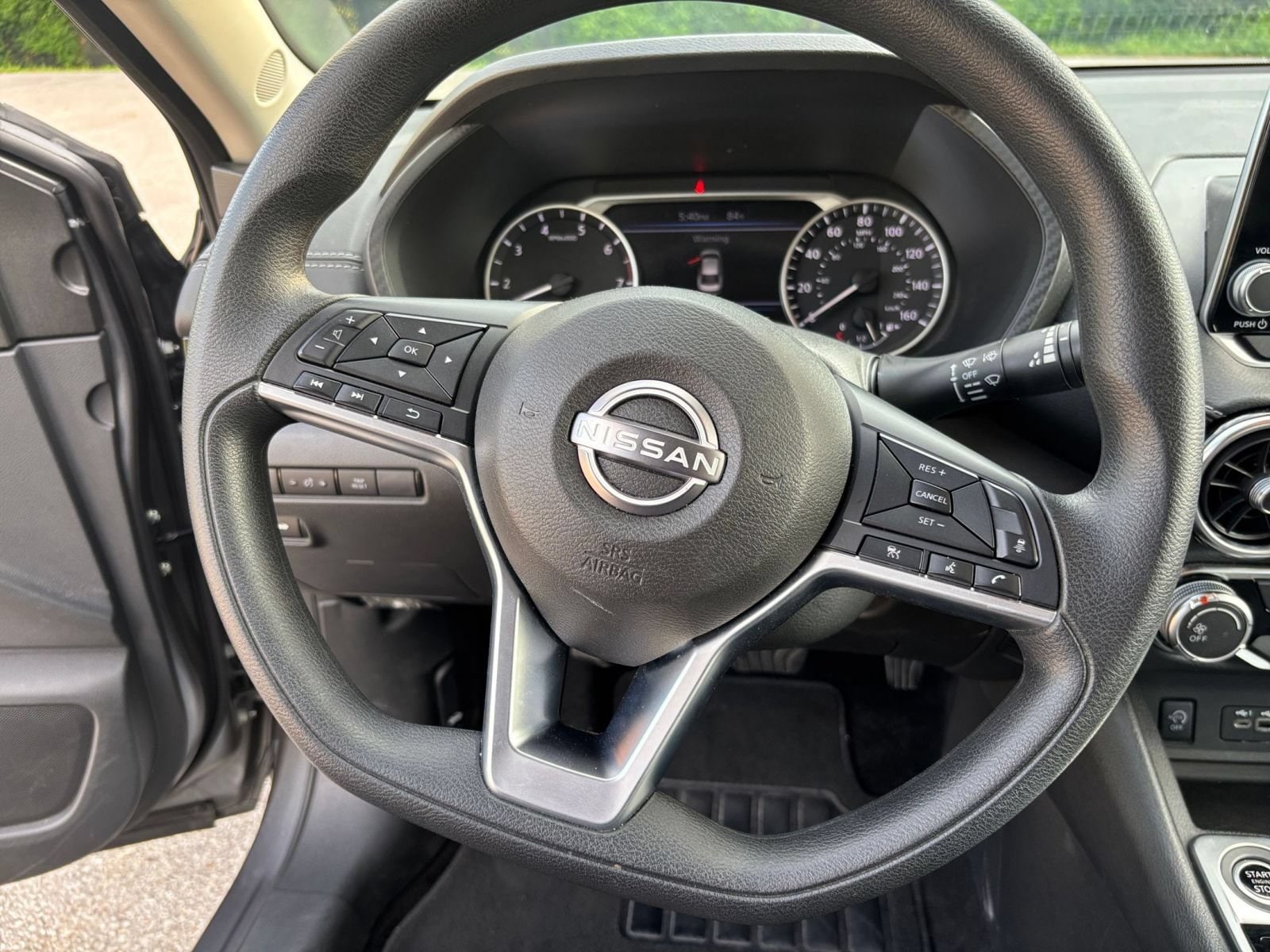 Thumbnail: 2025 Nissan Sentra - 32