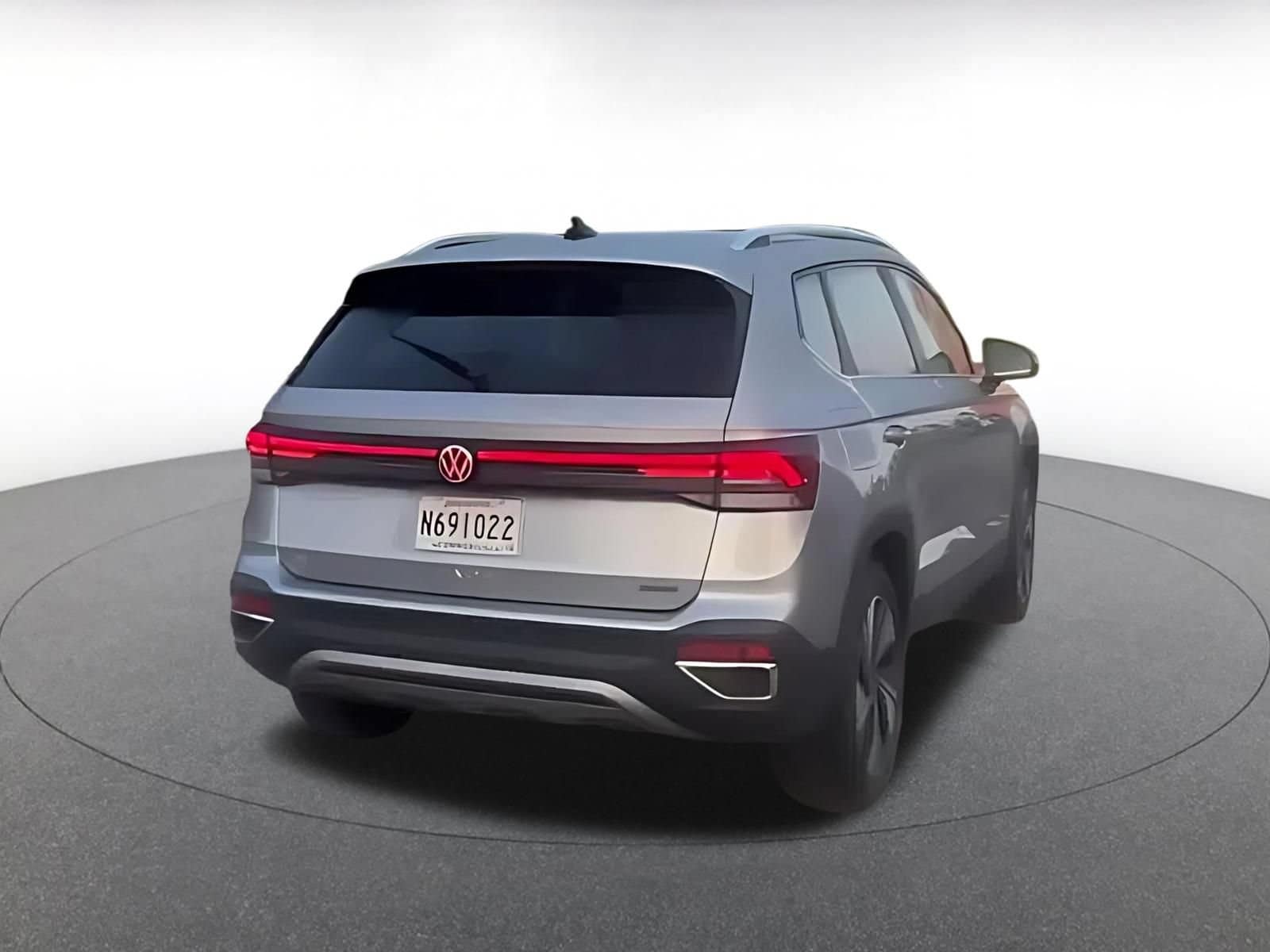 Thumbnail: 2026 Volkswagen Taos - 14
