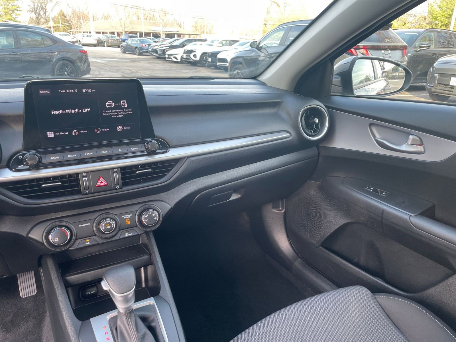 Thumbnail: 2024 Kia Forte - 33