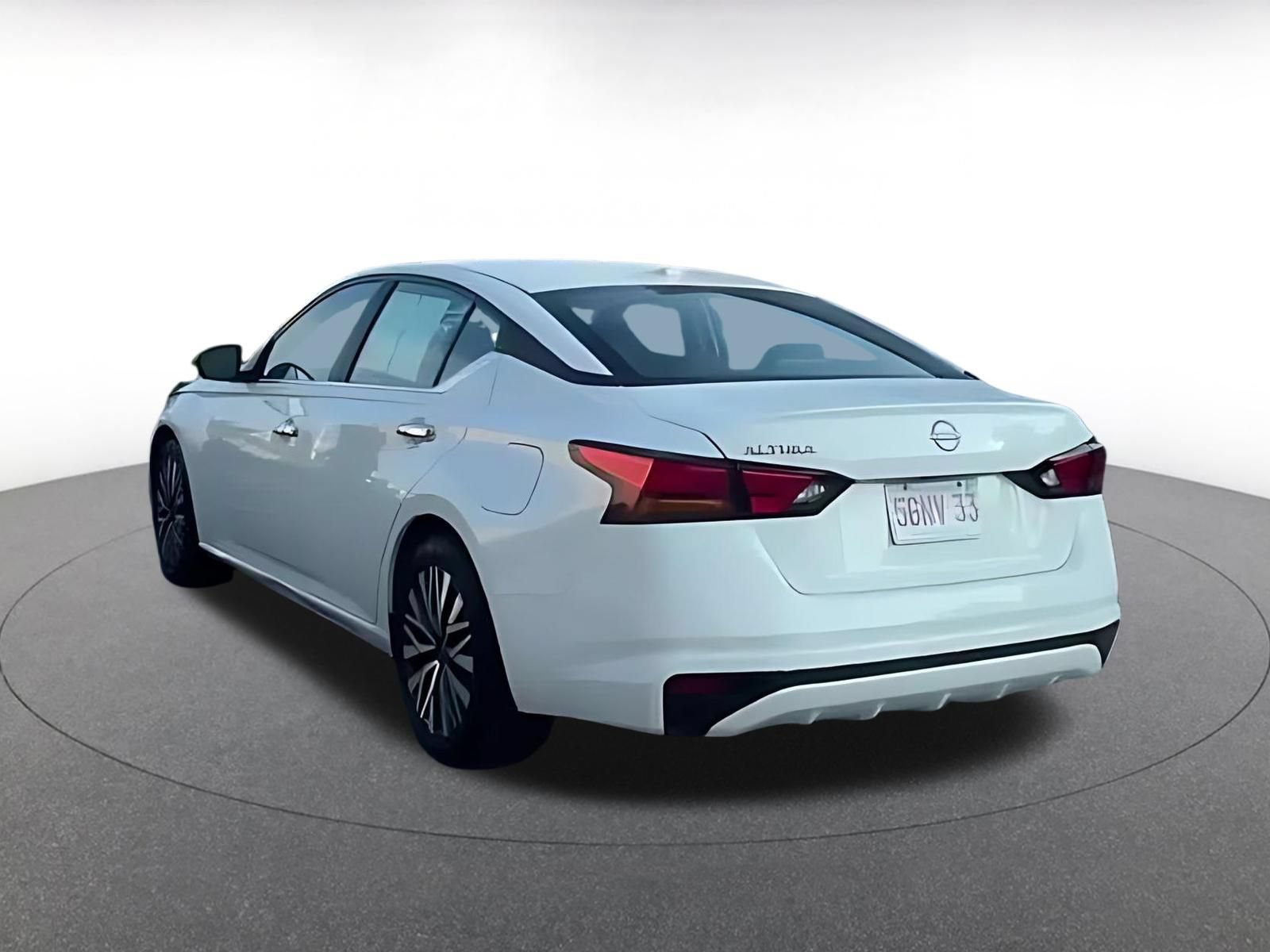 Thumbnail: 2025 Nissan Altima - 9