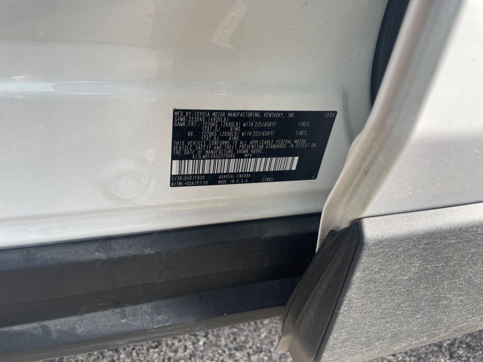 Thumbnail: 2025 Toyota RAV4 - 27