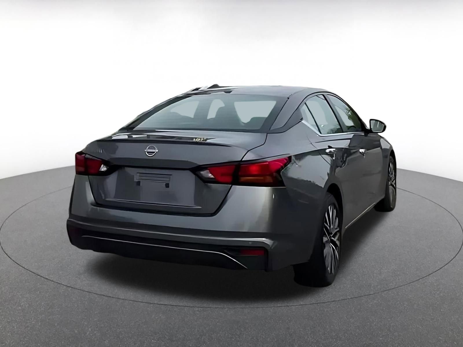 Thumbnail: 2025 Nissan Altima - 12