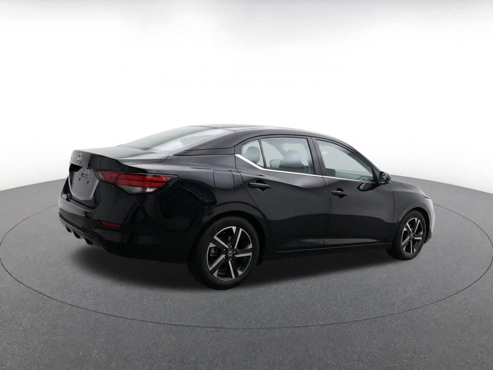 Thumbnail: 2025 Nissan Sentra - 8