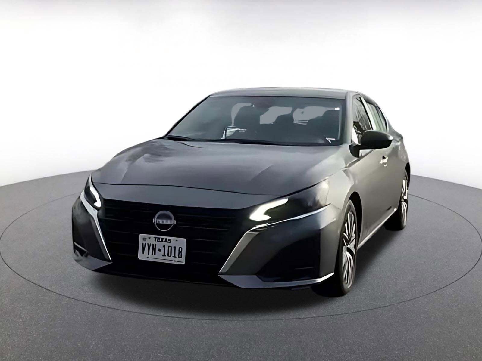 Thumbnail: 2025 Nissan Altima - 2