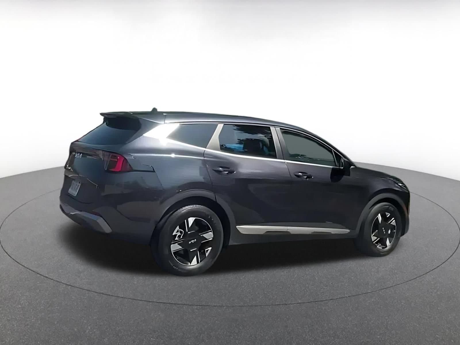 Thumbnail: 2026 Kia Sportage - 14