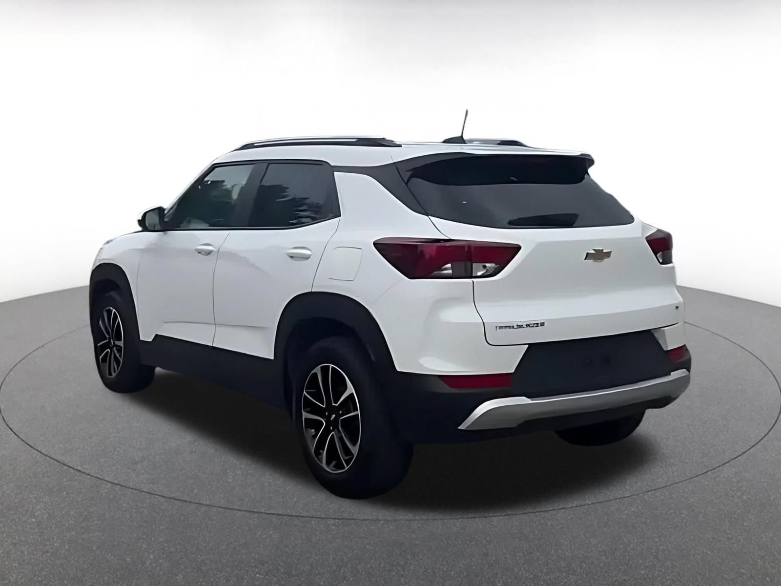 Thumbnail: 2025 Chevrolet TrailBlazer - 12