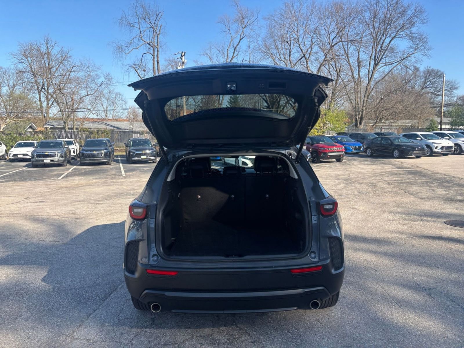 Thumbnail: 2025 Mazda CX-50 - 30